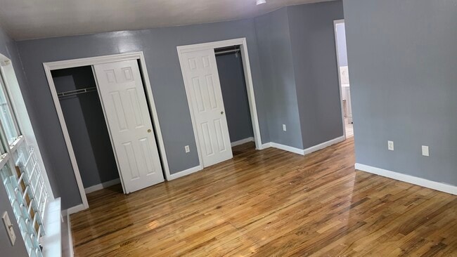 Photo - 135 Seymour Ave