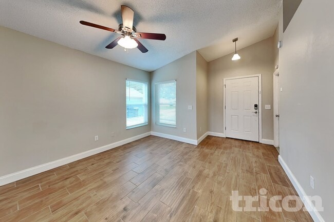 Photo - 310 Diamond Ridge Blvd