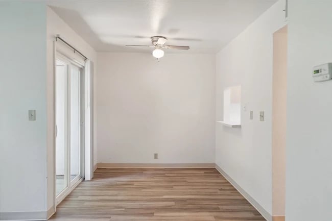 Photo - La Loma Terrace