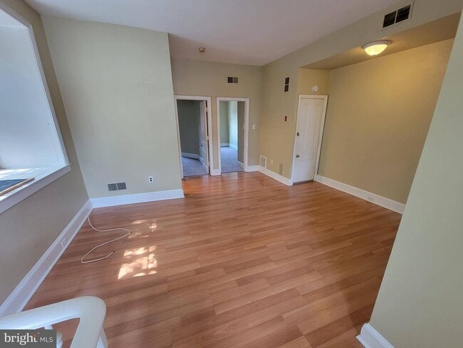 Photo - 3907 Pine St Unit 3
