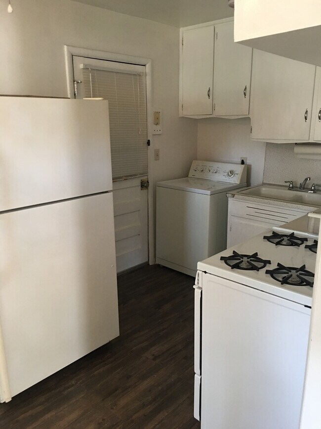 Photo - 1238 E 31st St S