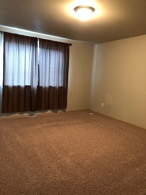 Photo - Spacious 4 bedroom, 2.5 bath, in Breckenridge Community