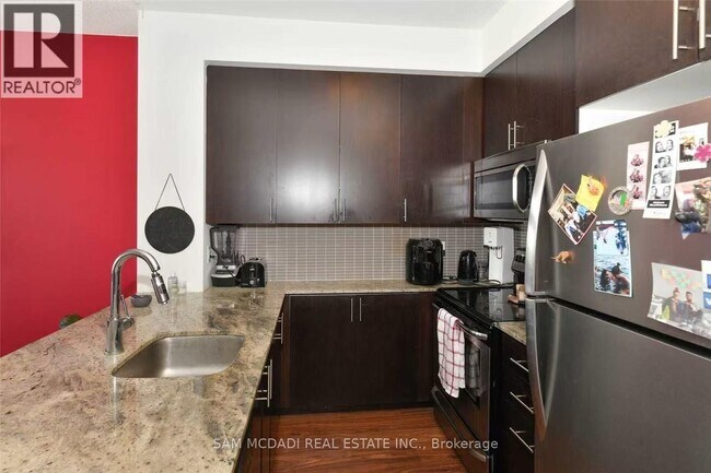 Photo - 260 Sackville St Unit 909