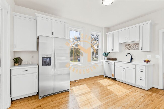Photo - 503 N Michigan St Unit Lower