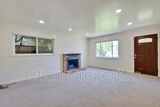 Photo - 1128 Kentwood Ave