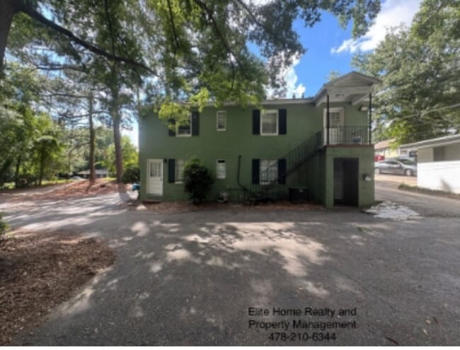 Photo - 290 Clisby Pl