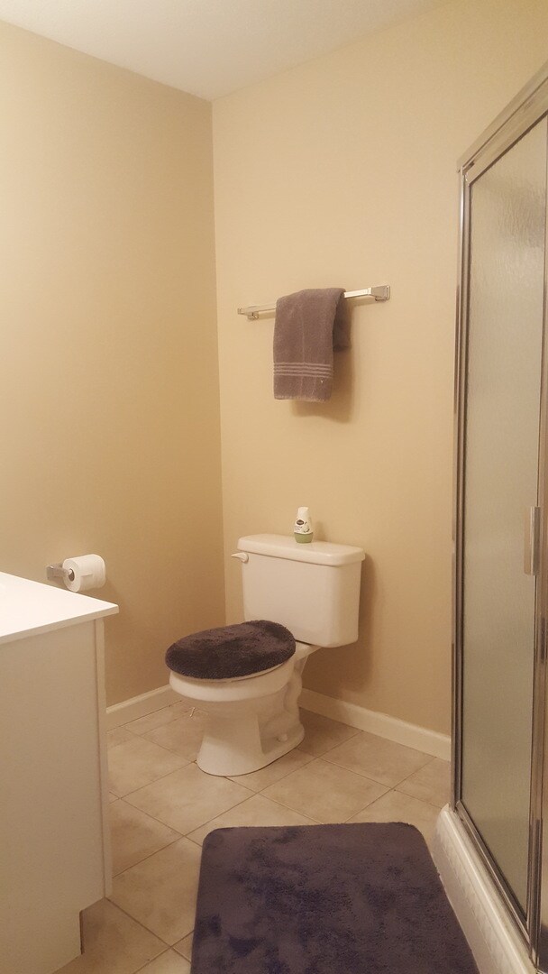 Photo - 5 Bed 3.5 Bath Townhome Now Available!