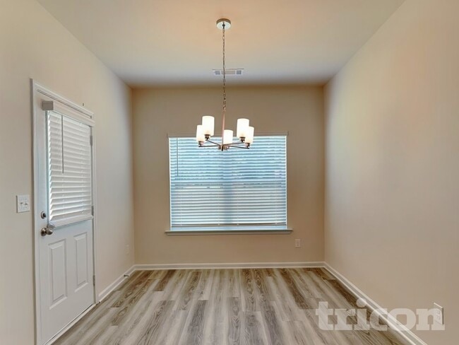299 Limestone Cir