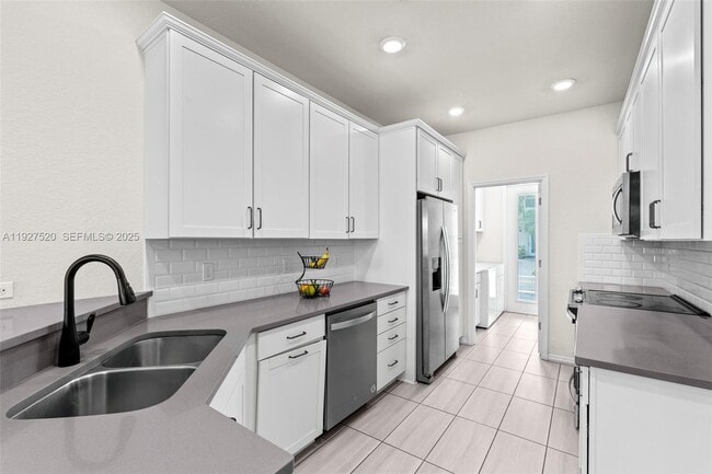 Photo - 1190 Eucalyptus Dr