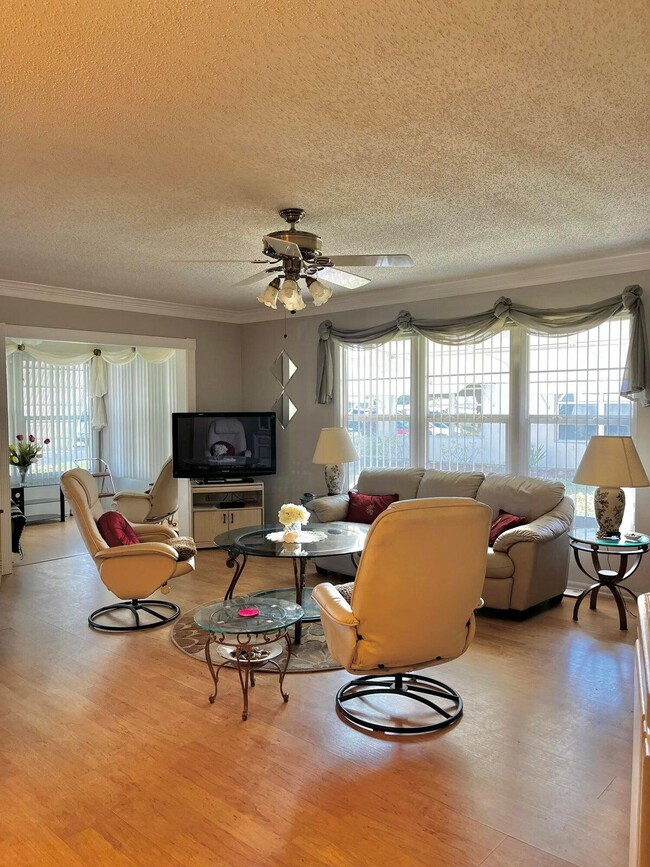 Photo - 910 Savannas Point Dr Unit A
