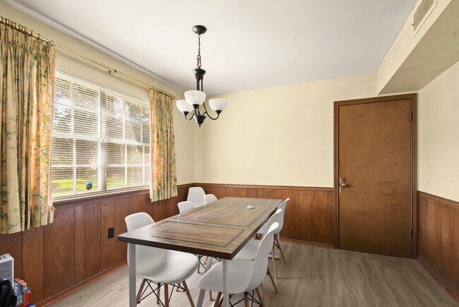 Photo - 5240 Heritage Dr