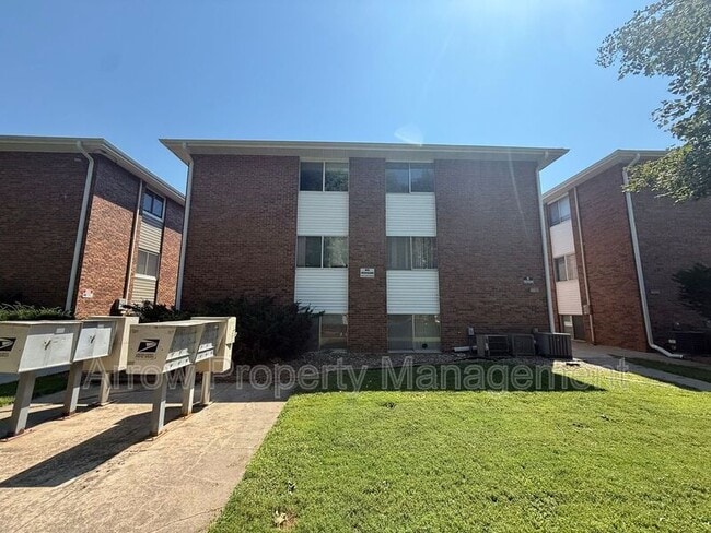 Photo - 1119 E St Unidad 03