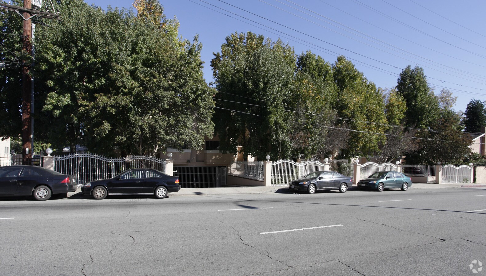 Photo - 4310 Vineland Ave Apartments