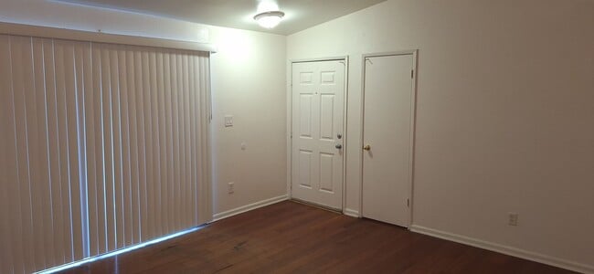 Photo - Special Offer: Reduced Security Deposit – ... Unit 140