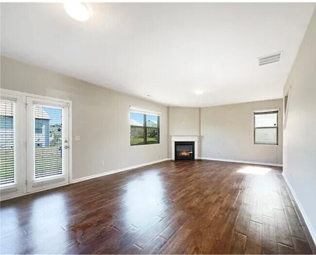 Photo - 444 Lake Ridge Ln