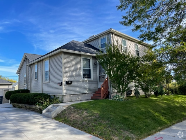 Building Photo - 619 N 4th St Rental