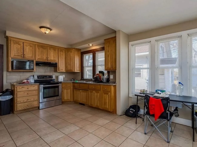 Photo - 610 E Vine St