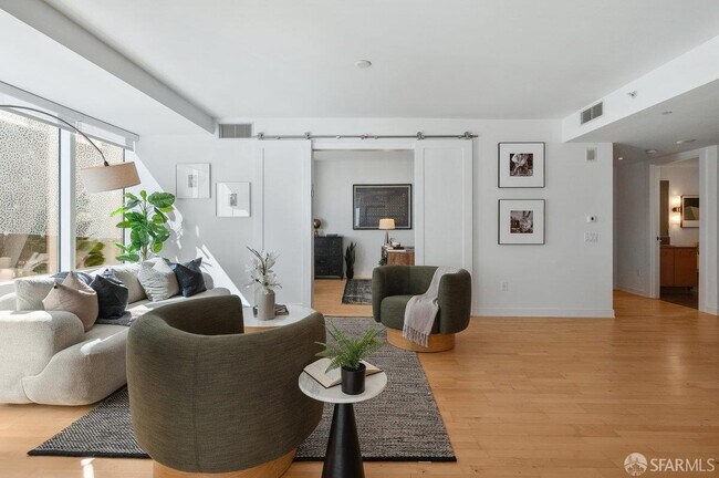 Photo - 301 Mission St