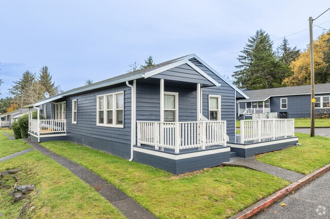 Exterior - River Grove Unit 27