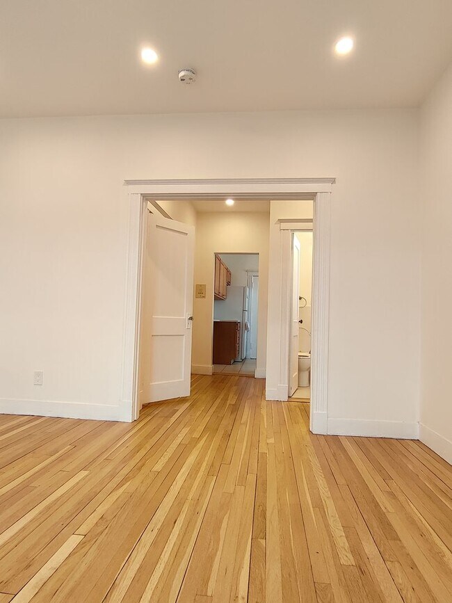 Photo - No Brokers Fee, Heat, Hot Water Included, Eat-in Kitchen, Laundry on a Site, Balcony, Parking for...