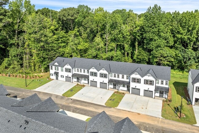 Photo - 900 Winslow Ct