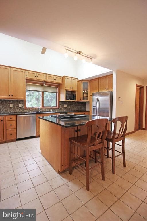 Photo - 6872 Melrose Dr