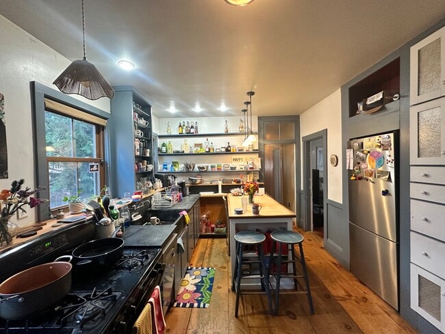 Photo - 12 Oswald St Unit 1