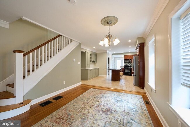 Photo - 423 N Orange St