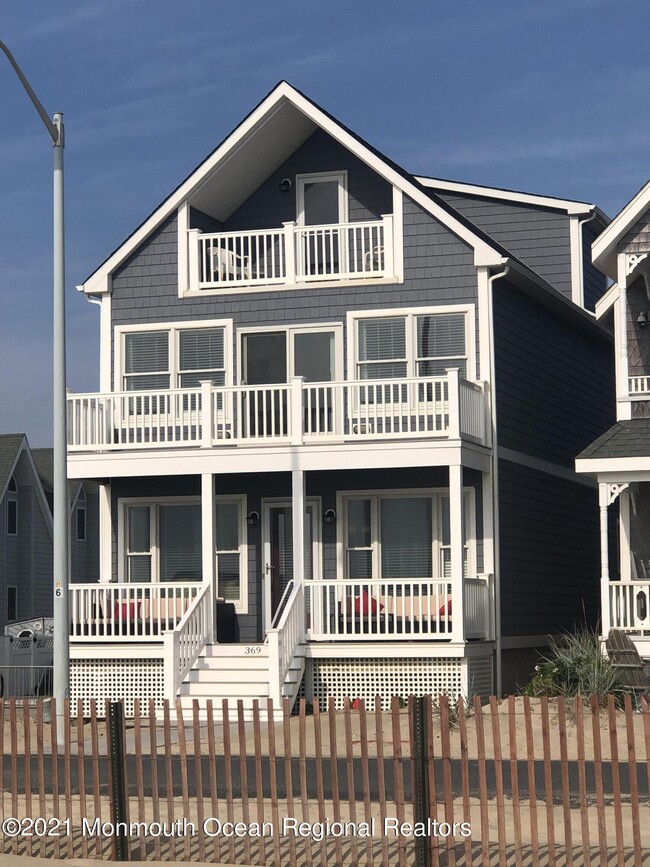 Building Photo - 369 Beach Front Rental