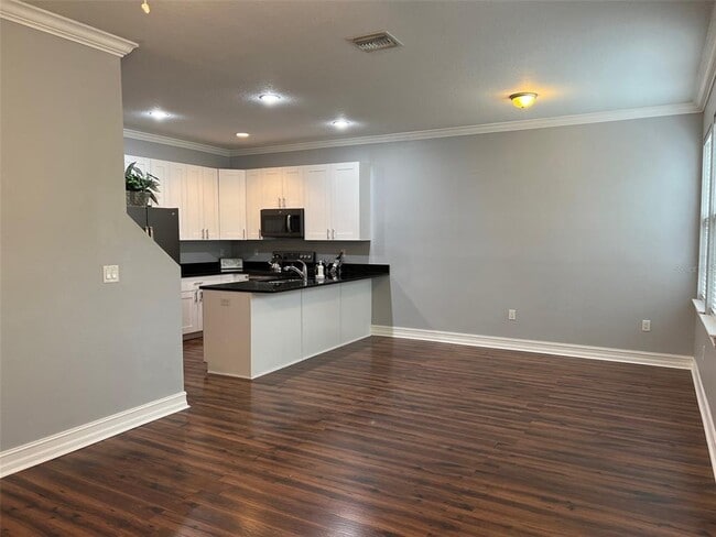 Photo - 6921 Interbay Blvd