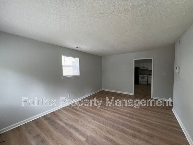 Photo - 3306 Prudence St