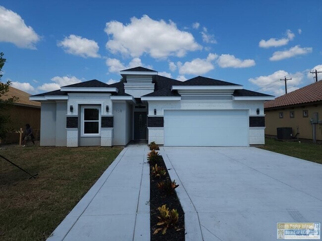 Building Photo - 108 Avenida Escandon Rental
