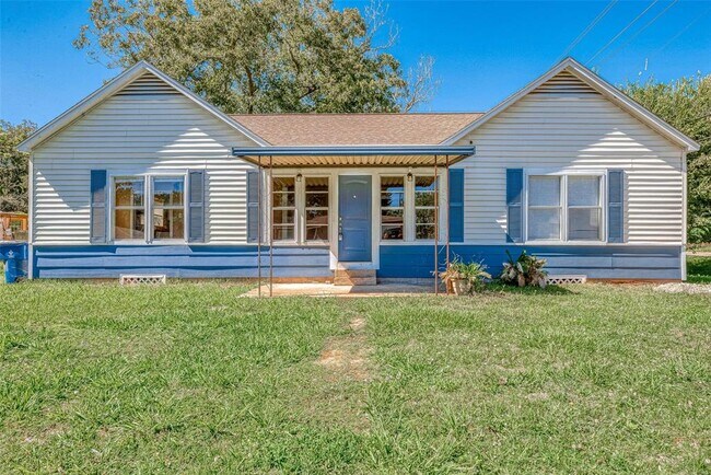 Photo - 138 N Mattson St House
