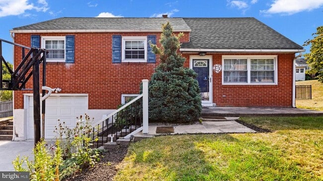 Building Photo - 203 Ashwood Way