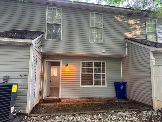 Photo - 3833 Waldrop Ln