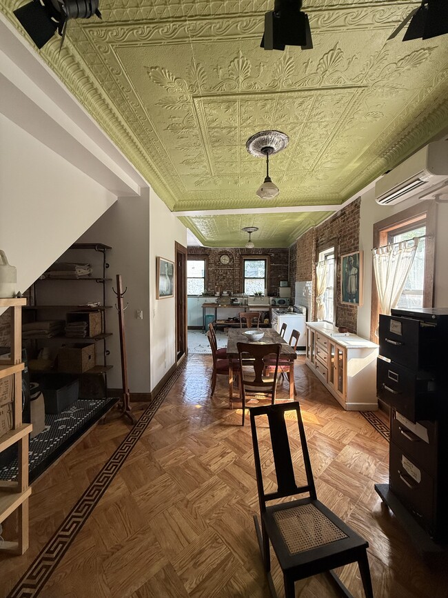 Building Photo - 373 Decatur St Unit Sunny Retro Bed-Stuy Loft