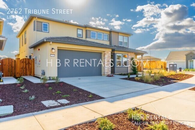 Building Photo - Spacious 4-Bed, 4-Bath Retreat on Tribune ... Rental