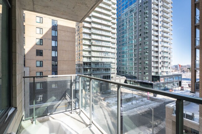 Photo - 90 Champagne Ave S Unit ID1223069P