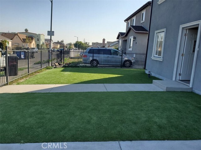 Photo - 220 W 112th St