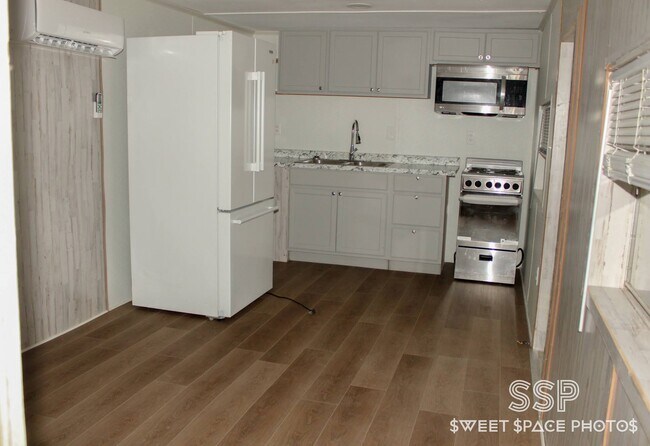 Photo - 1873 Trailer Casa