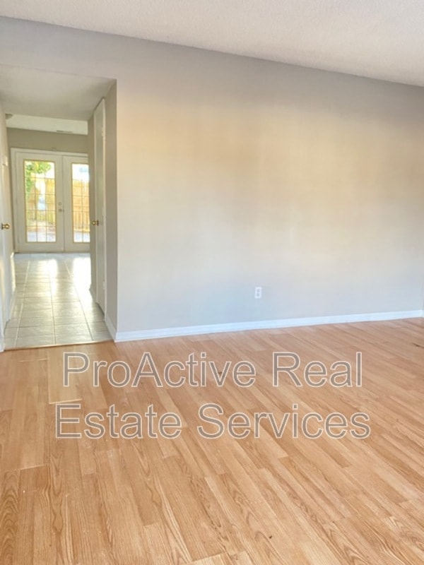 Photo - 1321 Ruddy Oak Ct