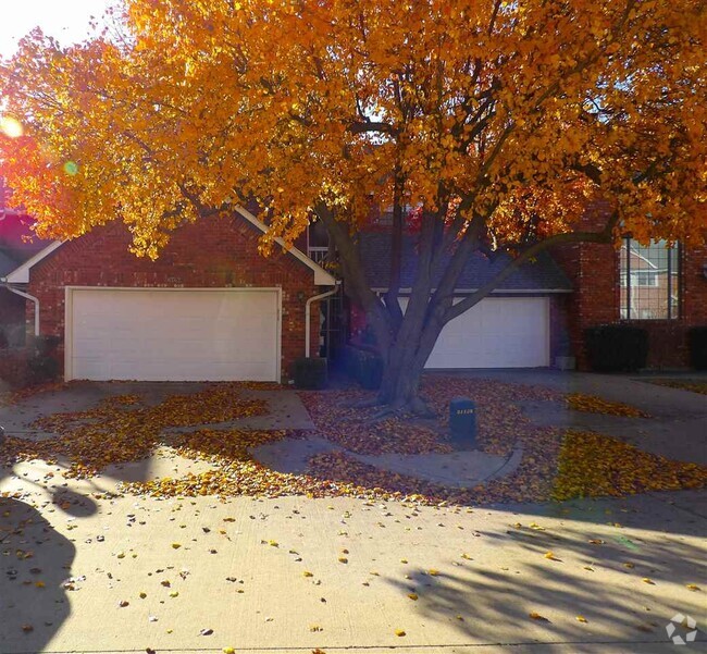 Building Photo - 6742 Willow Wood Loop Rental