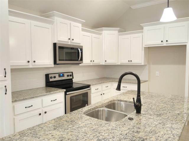 Photo - 126 Frank St