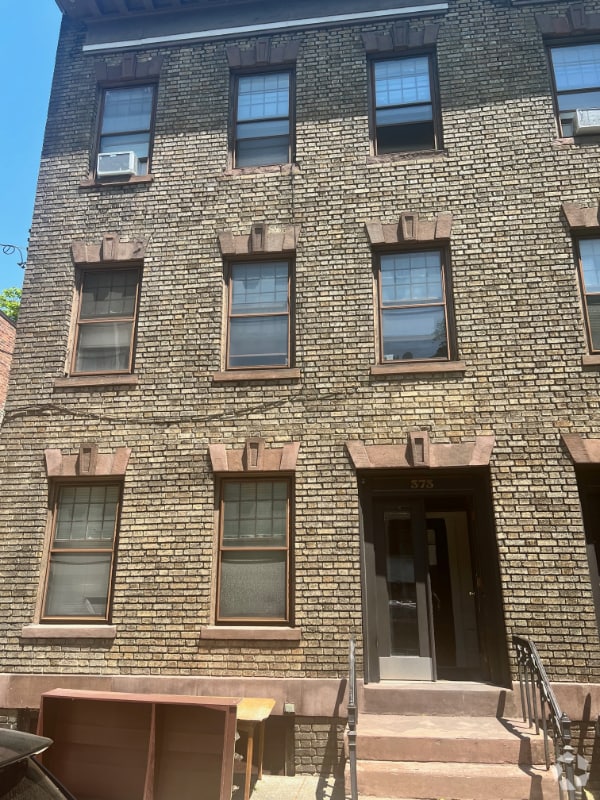 Building Photo - 371 Hudson Ave Rental