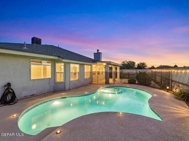 Photo - 10888 Loma Franklin Dr