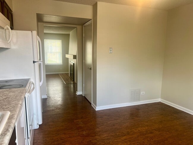 Photo - 3 Bedroom available Near Cherry Creek State Park! Unidad 9