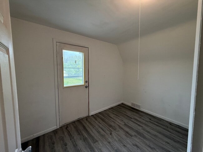 Photo - 5680 Trailer Park Dr Unidad Apt. #3