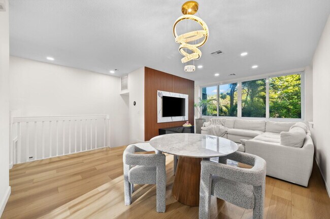 Photo - 1213 Tequesta St