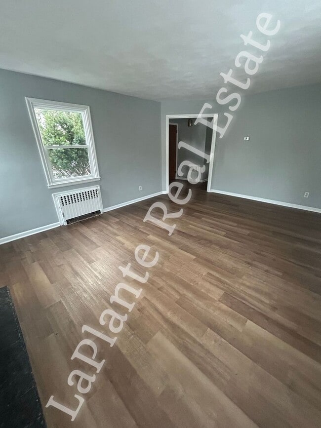 Photo - Cozy 2-Bed Home in Toledo