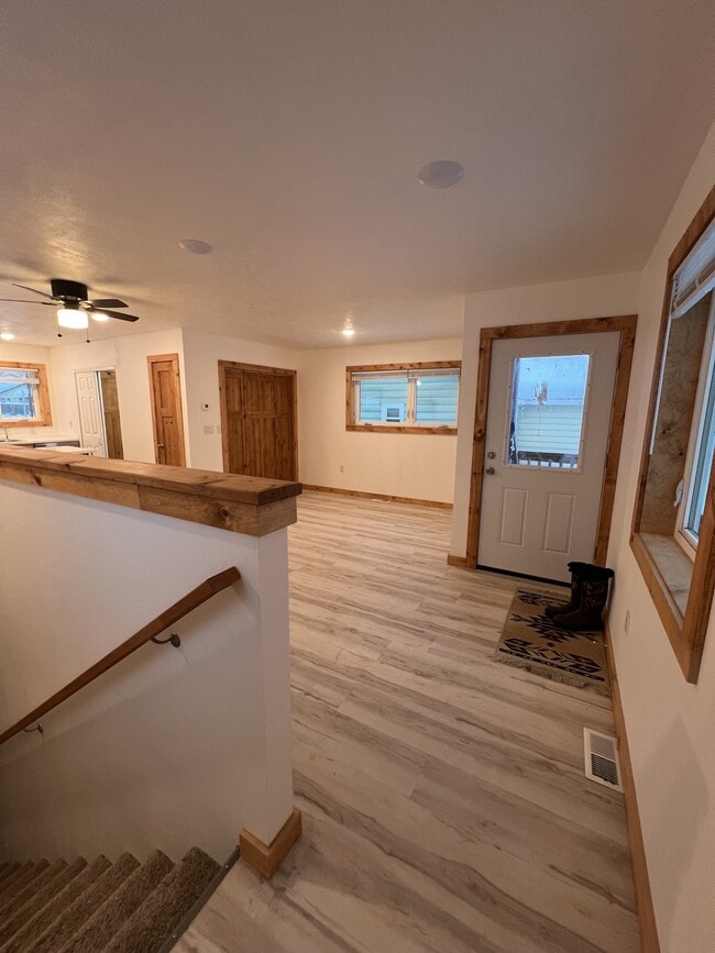 Photo - 3307 Iowa St